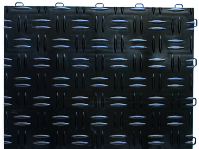 DiamondTrax Jet Black