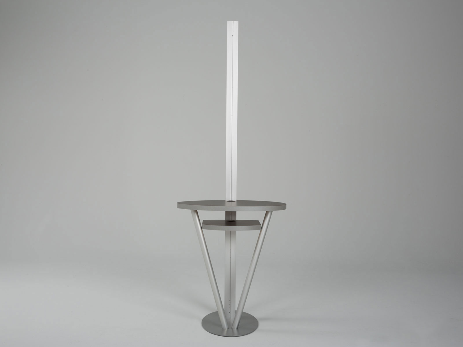 RE-1215 Rental Display / Kiosk / Workstation -- Image 2